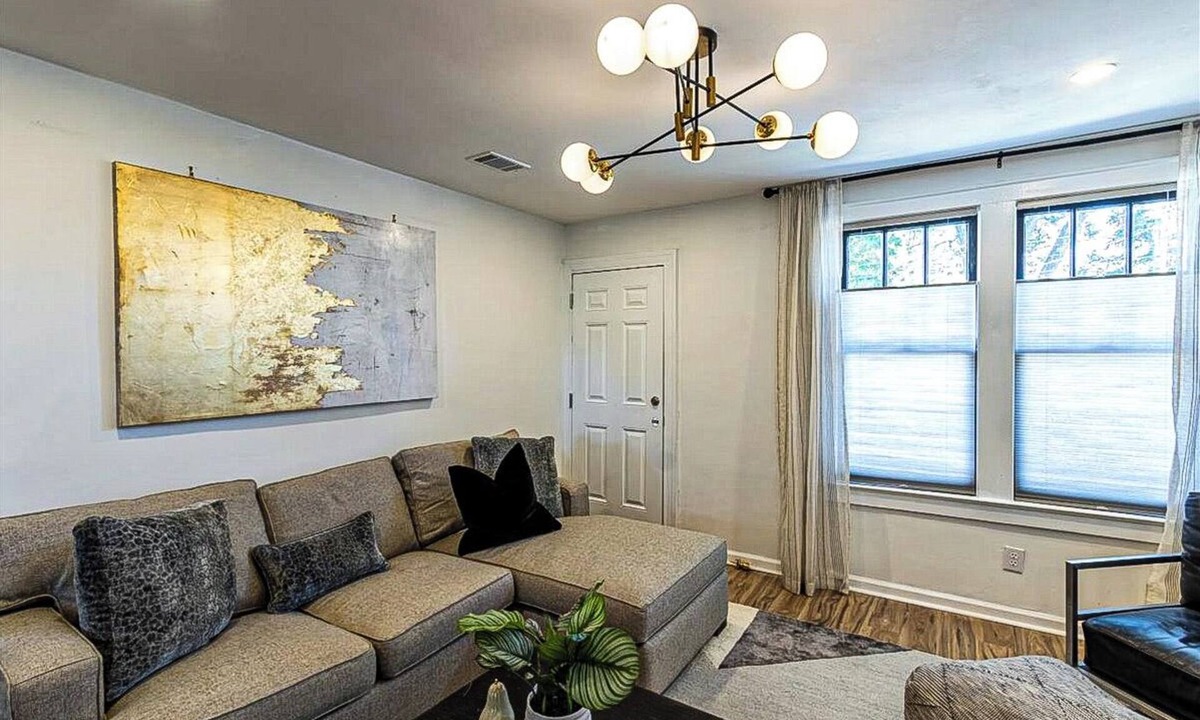 Olde Town Augusta Apartment | Charming, modern, 2nd floor home-away-from-home
