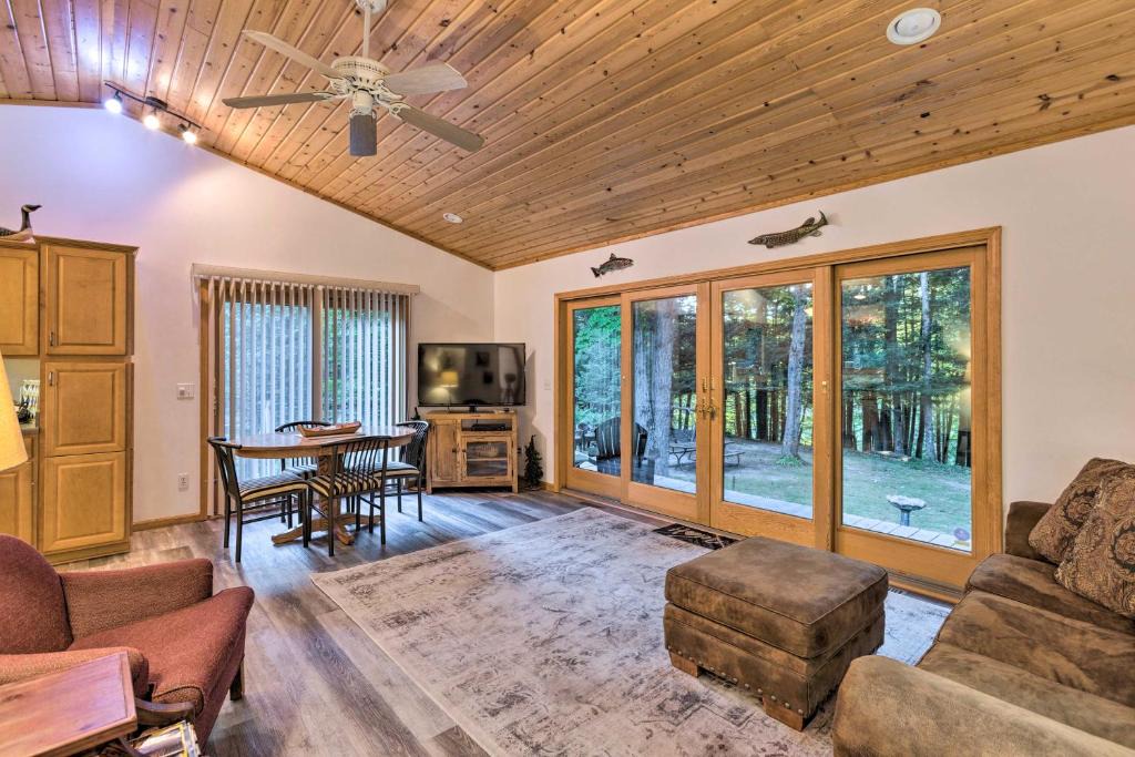Thompsonville House | Charming Thompsonville Home w/On-Site River!