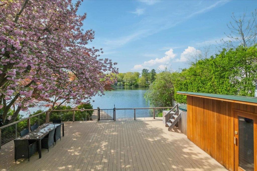 Lake Peekskill House | Cherry Blossom Lake House