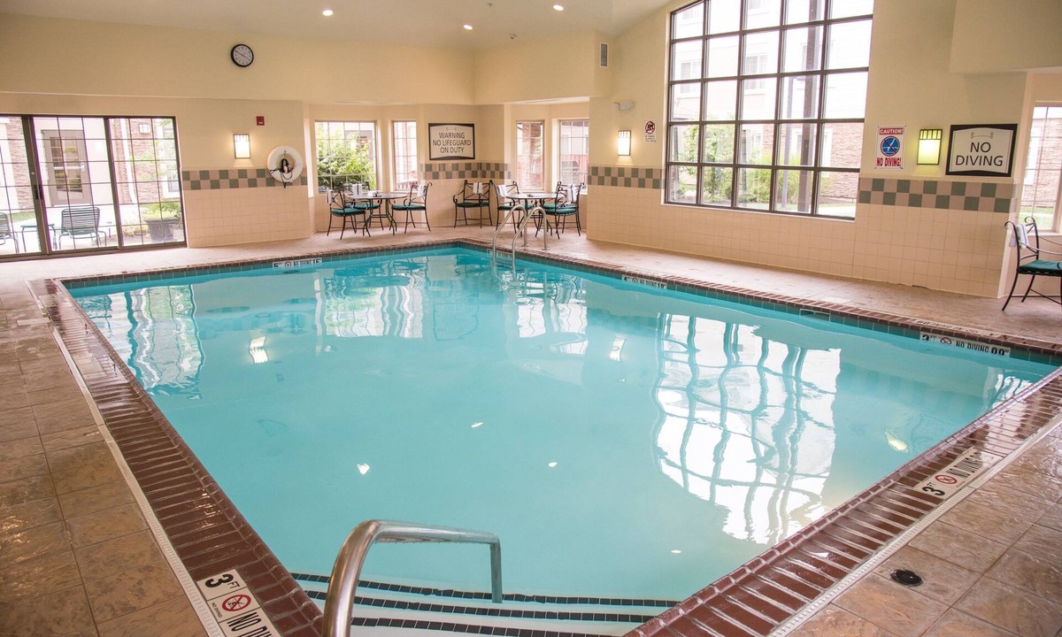 Saint Marys  Allen County Apartment | Chic Queen Studio | Kitchen, Free Breakfast & Pool