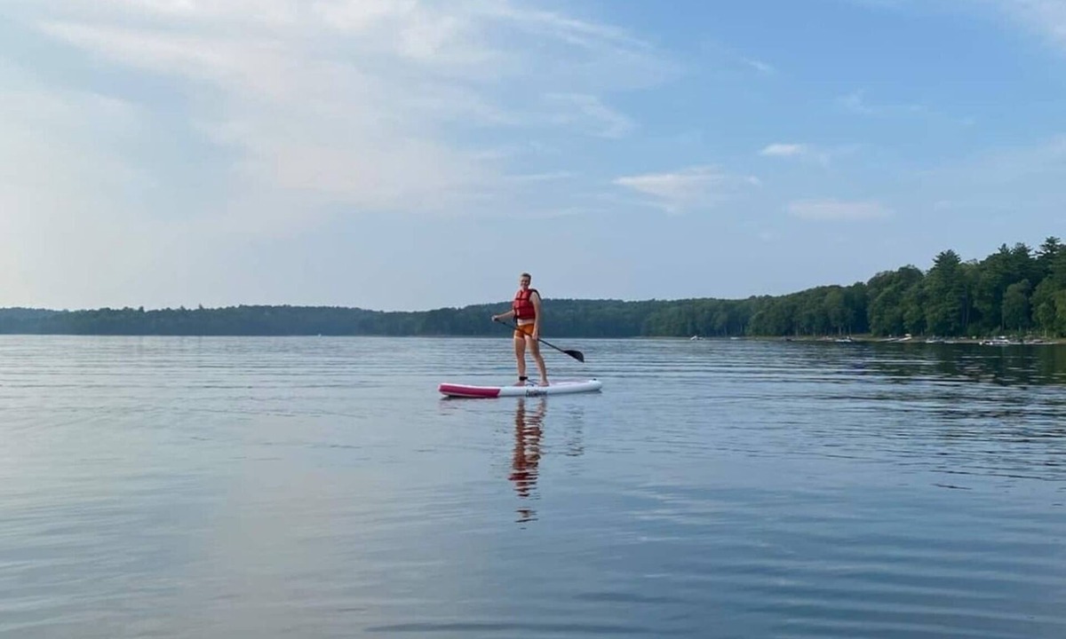 Smallwood Cabin | Chic Treehouse Cabin with Pedal Boat, Hot Tub, BBQ, Fire Pit, SUPs, & Lake Access