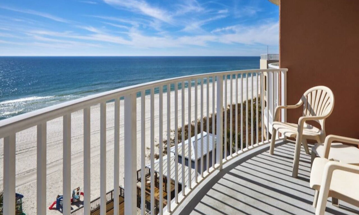 West Panama City Beach Hotel | Classic King + Kitchen | Palmetto | Full Kitchen | Gulf View