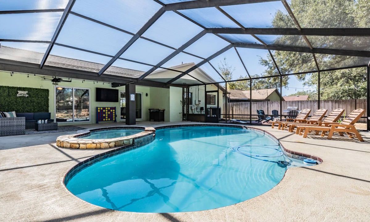 On Top of The World House | Clearwater 3BR Coastal Oasis | FREE Heated Pool, Spa, Fire Pit, Game Room, Near Beach