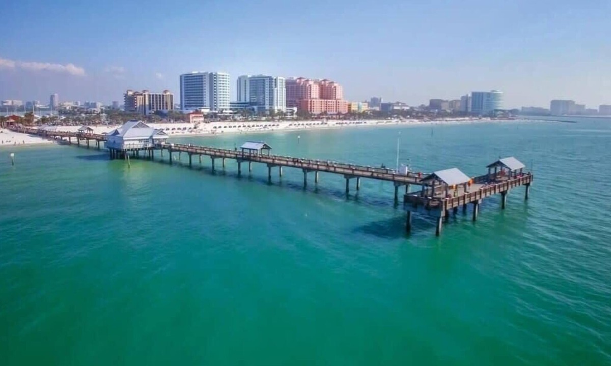 Clearwater Beach Condo | Clearwater Beach Resort 4BR Suite