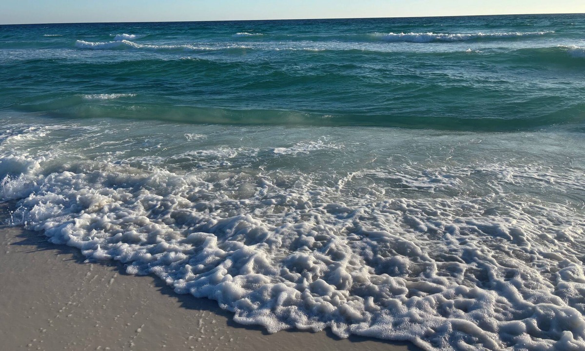 Fort Walton Beach House | Close to beaches - off beach affordability. 2 bedroom 2 bath centrally located.