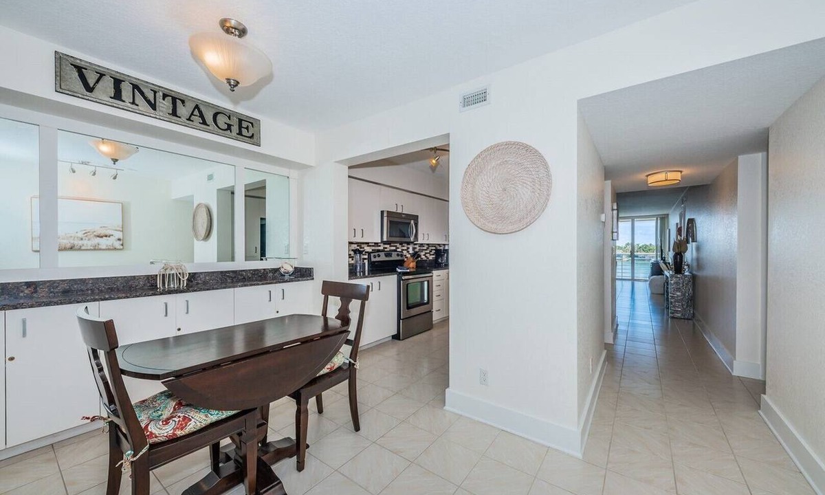 St. Petersburg Condo | Club Bahia 'Blue Skies, Sunshine and Salt Air'