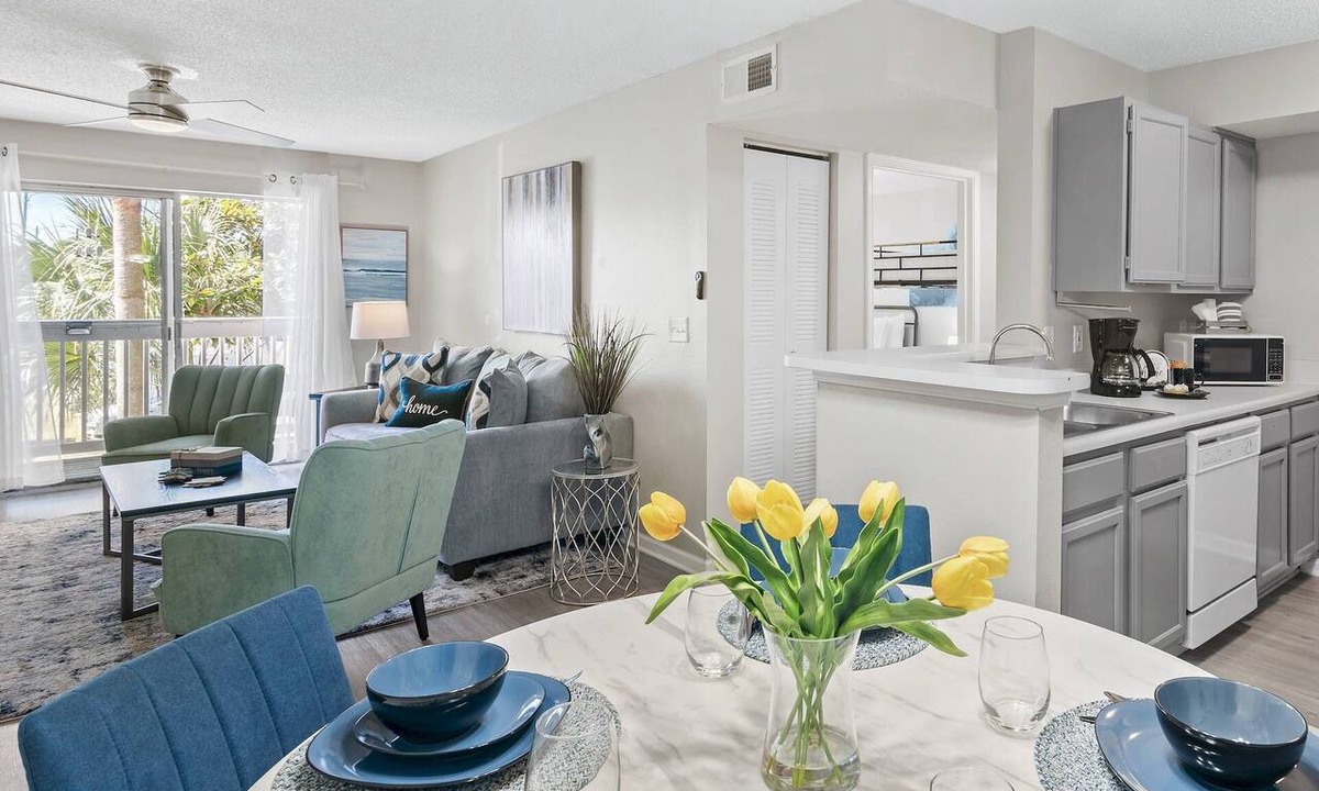 Indian Bayou Condo | COASTAL CHARMER, Great Value, Clean, Walk 2 Beach, Pool, Fitness Center