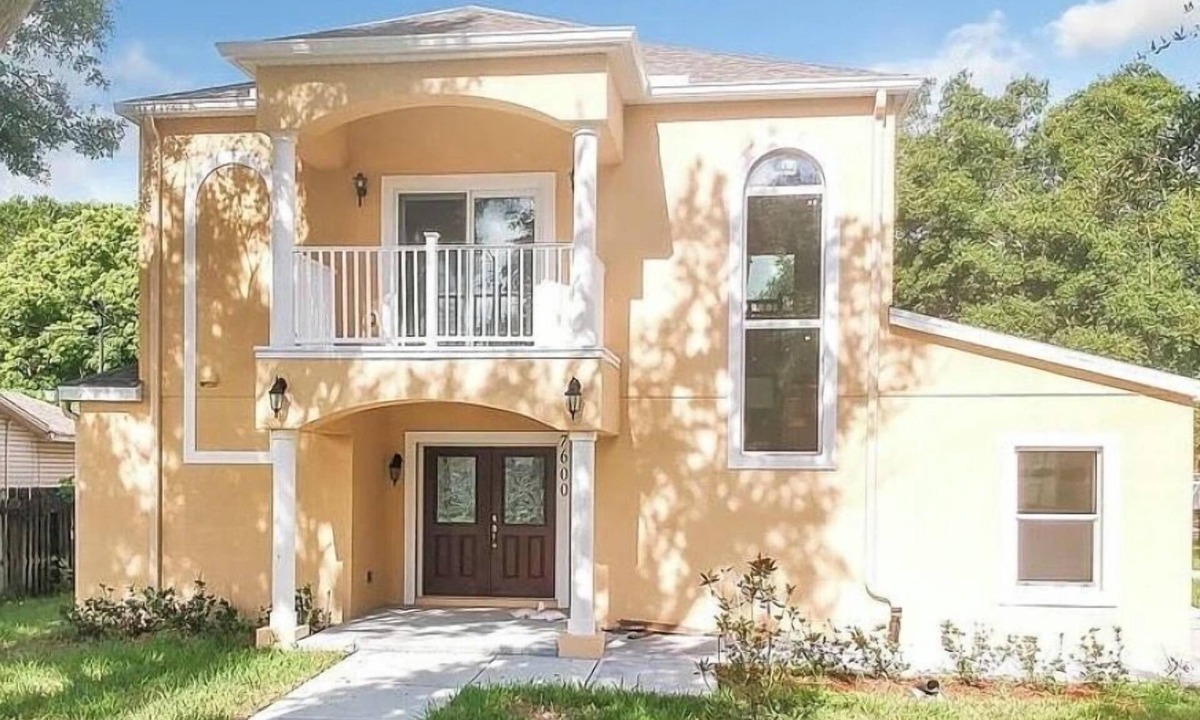 Pinellas Park House | Coastal Retreat: Steps to Lake Seminole, Mins to Madeira & Clearwater beach