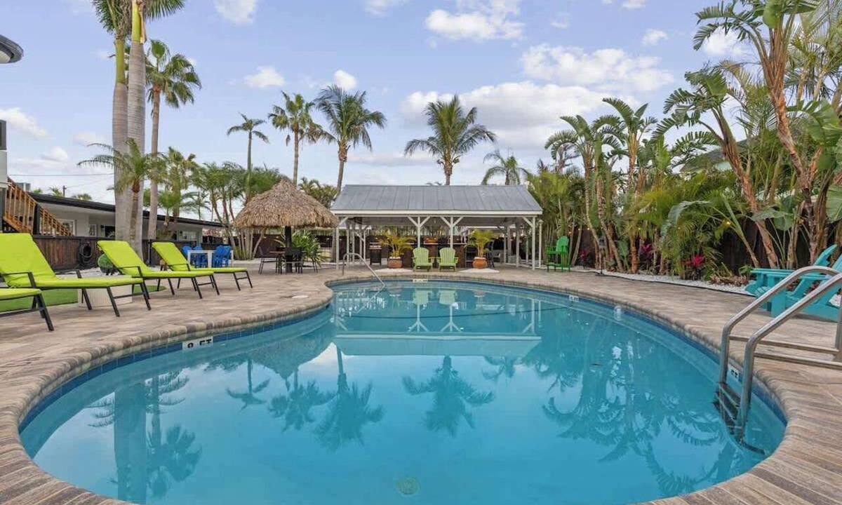 Clearwater Beach Villa | Coconut Grove Resort Oasis Book Entire Resort Villa