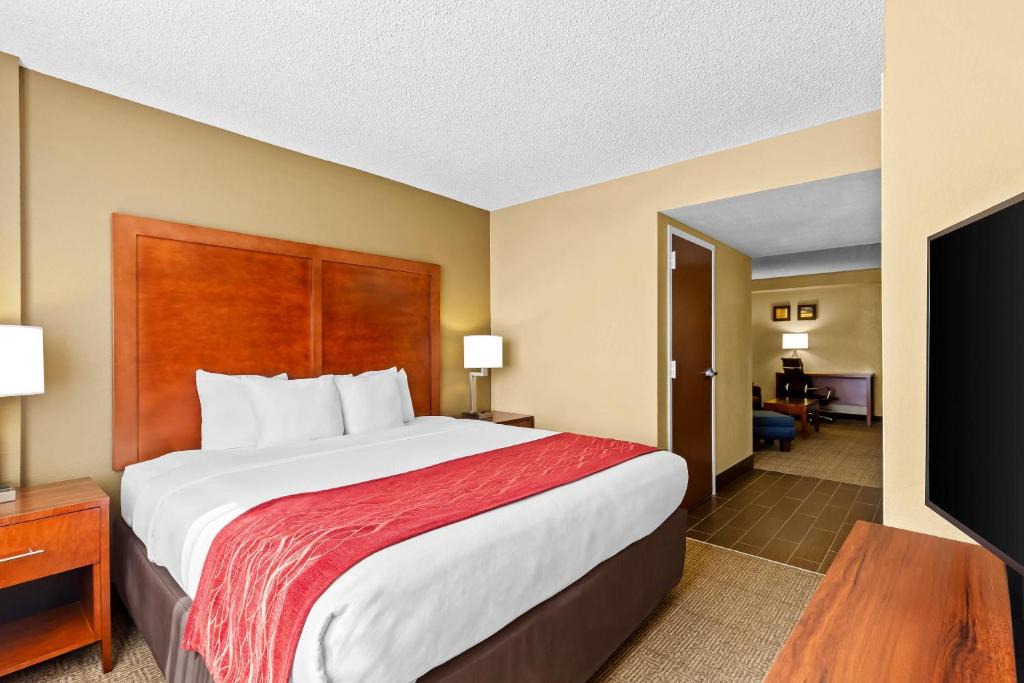 Lakeland Hotel | Comfort Inn & Suites Lakeland North I-4