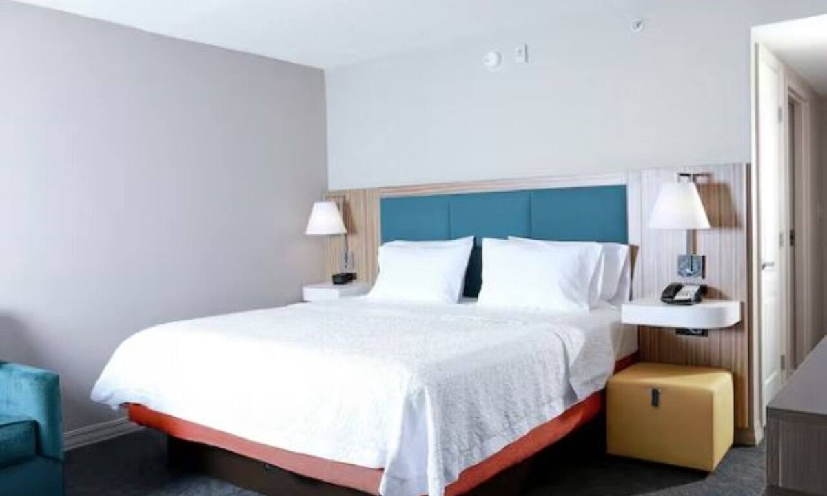 Wesley Chapel Hotel | Comfort King w/Sofa Bed | Classic Stay w/Fitness Center & Breakfast Included!