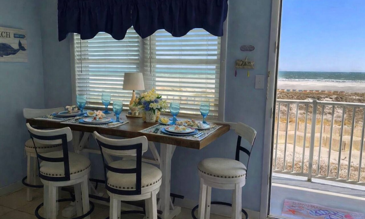 Wildwood Crest Condo | Comfortable and clean OCEAN FRONT condo in beautiful Wildwood Crest