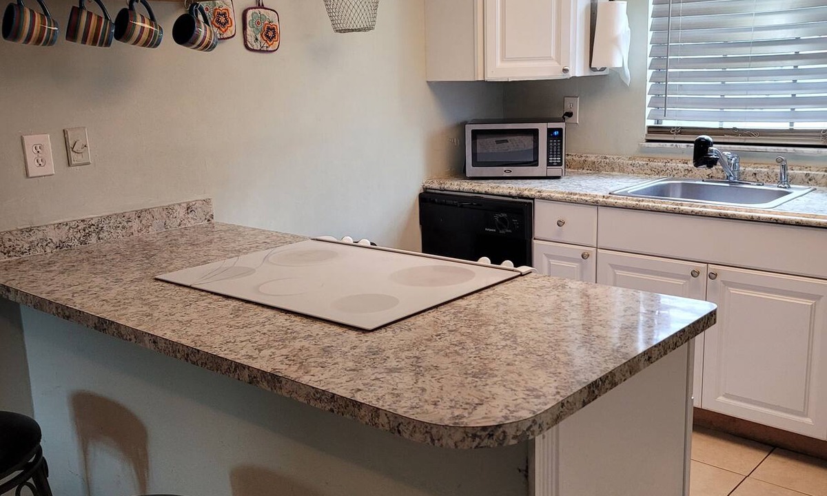 Tropic Condo | Comfortable centraly located condo 2-bedroom Melbourne Fl