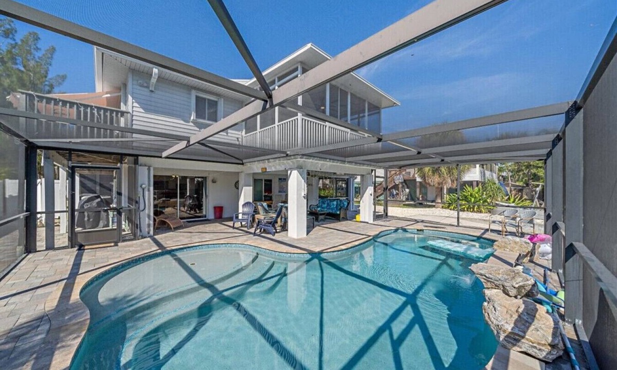Cortez House | Cortez Boat Resort by AMIsland White Sand Beaches Sept, Oct, Nov, Dec SPECIALS!