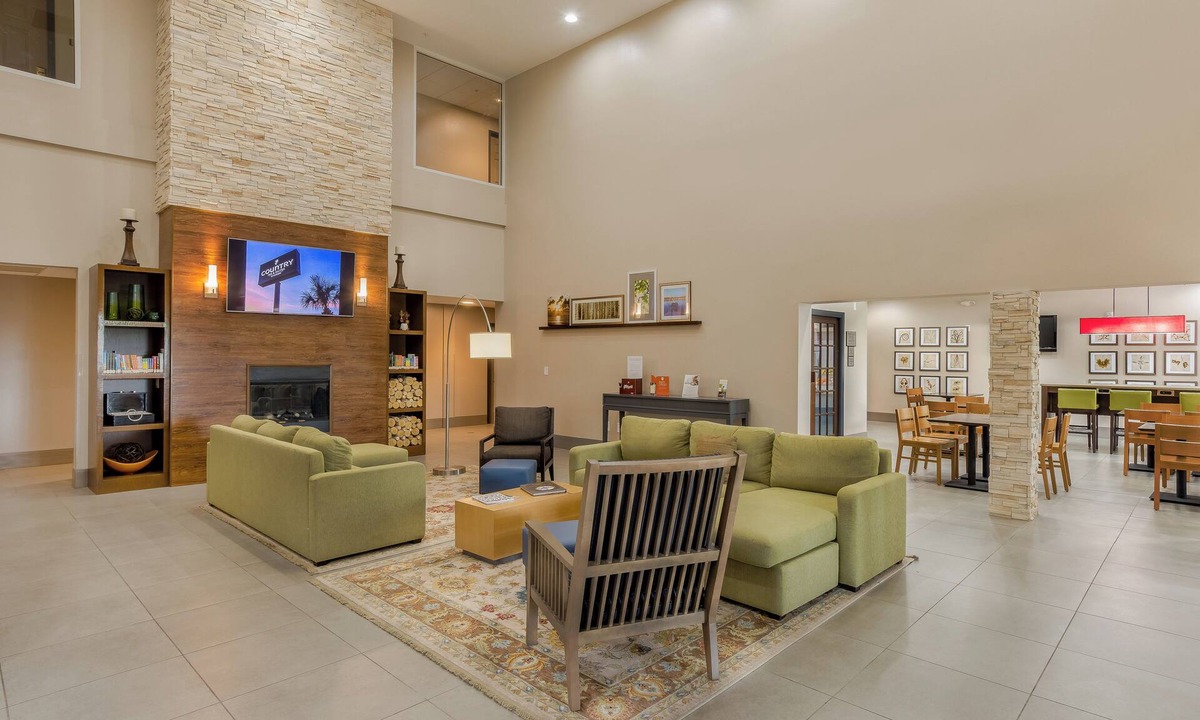 Pinellas Park Hotel | Country Inn & Suites by Radisson, St. Petersburg - Clearwater, FL