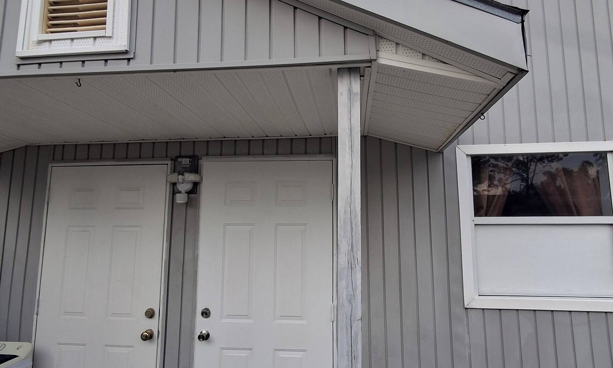 Bearss Plaza Cottage | Cozy 1-bedroom cottage in lovely Tampa