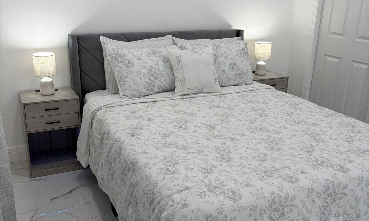 North Lauderdale Apartment | Cozy 1-bedroom Studio. Private Entrance. Free Parking
