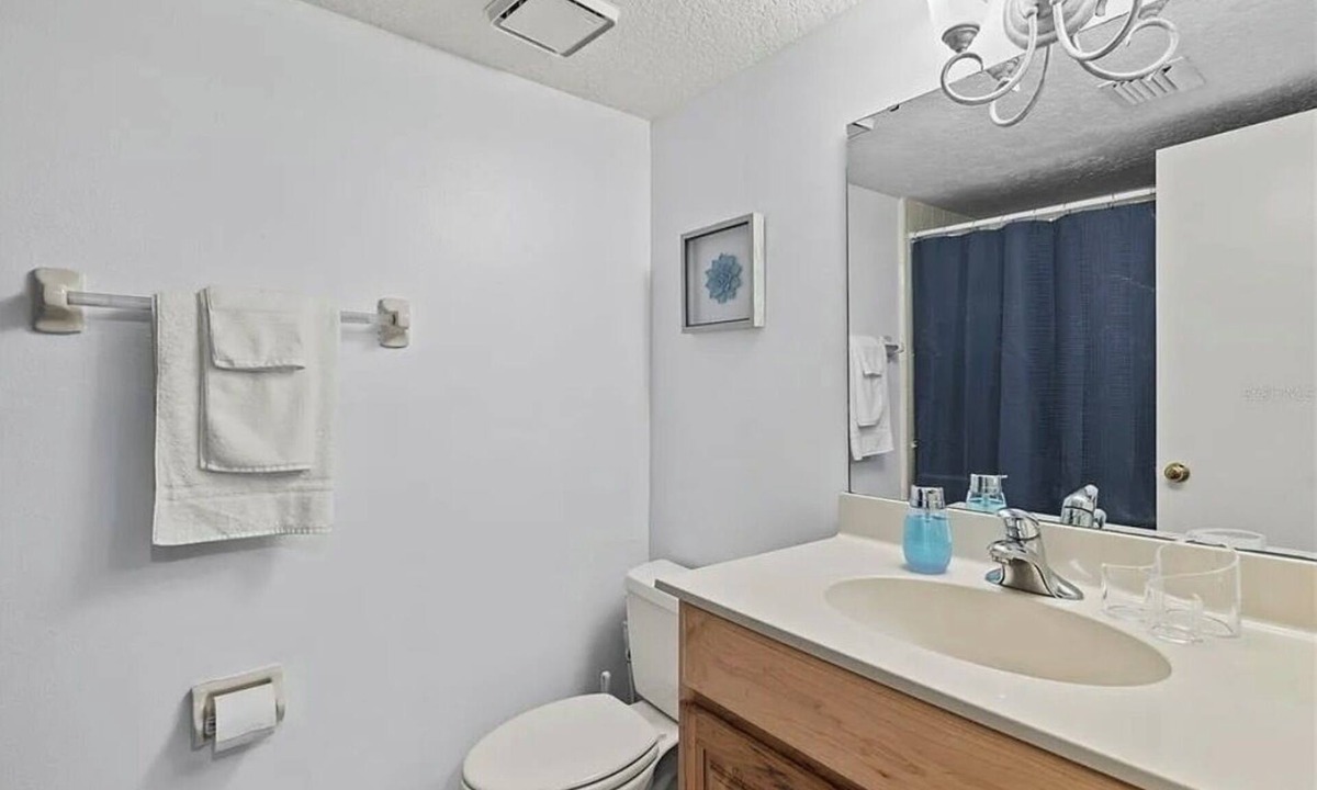 Altamonte Springs Apartment | Cozy 2 bedroom condo in peaceful Altamonte Springs Close to Theme Parks/Airport