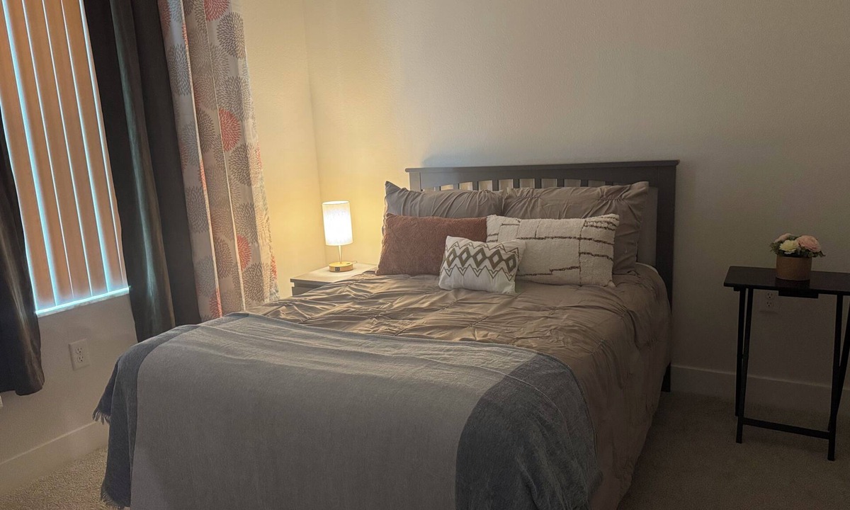 Northwest Orlando Apartment | Cozy 2-bedroom apartment with AC in fantastic Orlando