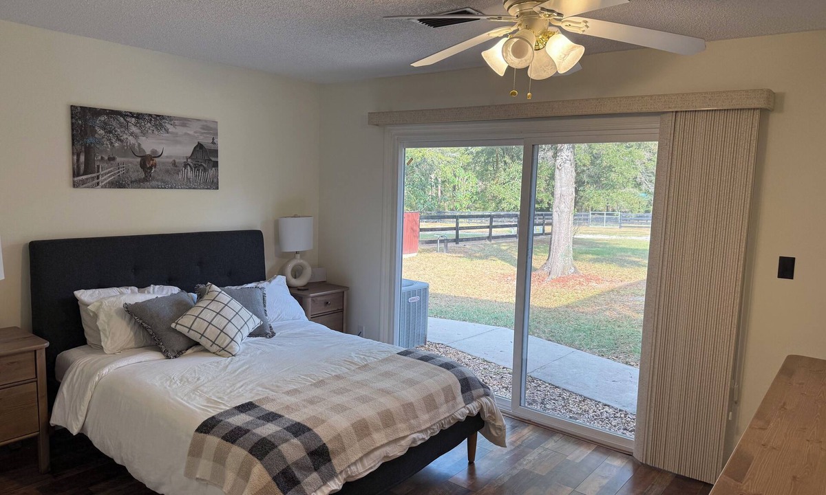 Ocala House | COZY 3-bedroom HOME with a POOL 5 mi to WEC 15 mi to HITS