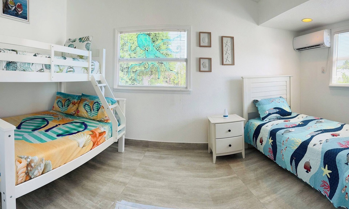Key Largo House | Cozy 3bedroom Retreat with WiFi & AC in Stunning Key Largo Paradise Pet-friendly