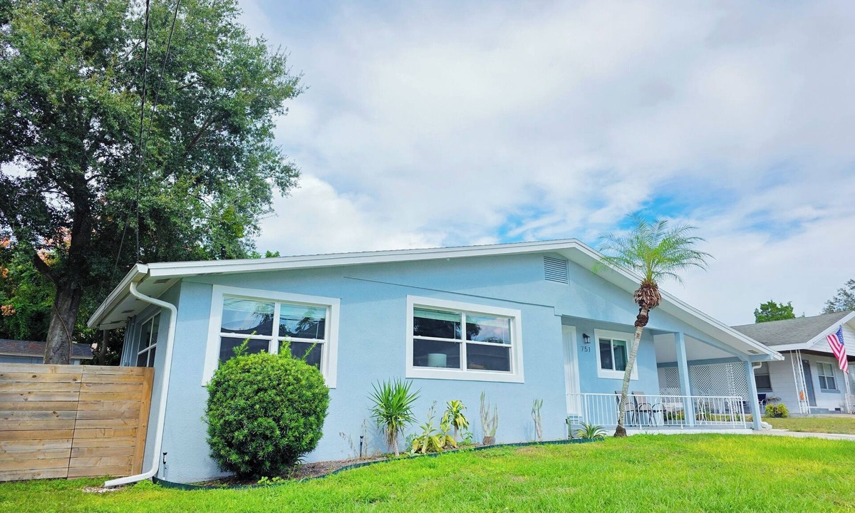 Winter Haven House | Cozy 3br 2ba Winter Haven Getaway Chain of Lakes Downtown