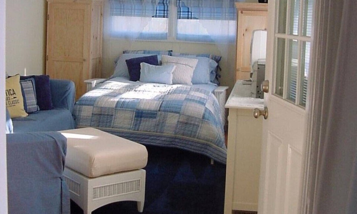 Lido Beach Apartment | Cozy Beach Getaway - 1000' from Ocean/Boardwalk; 6 blocks from LIRR
