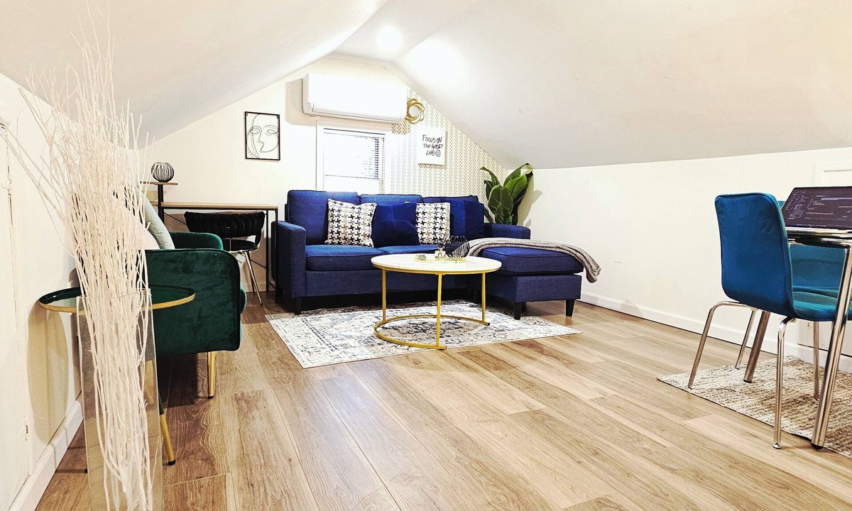 Irvington Apartment | Cozy , Clean and Welcoming Treasure Trove 2bed apt in Union/Irvington near NYC
