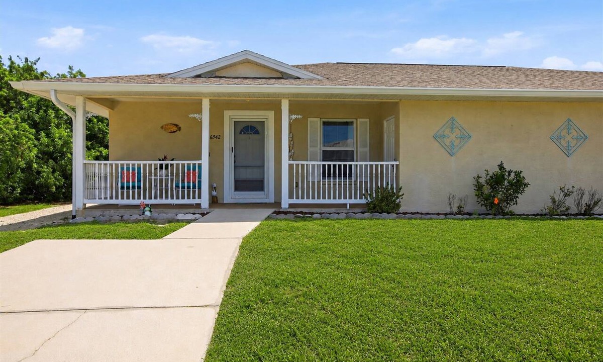 Englewood East House | Cozy duplex, dog friendly & close to everything
