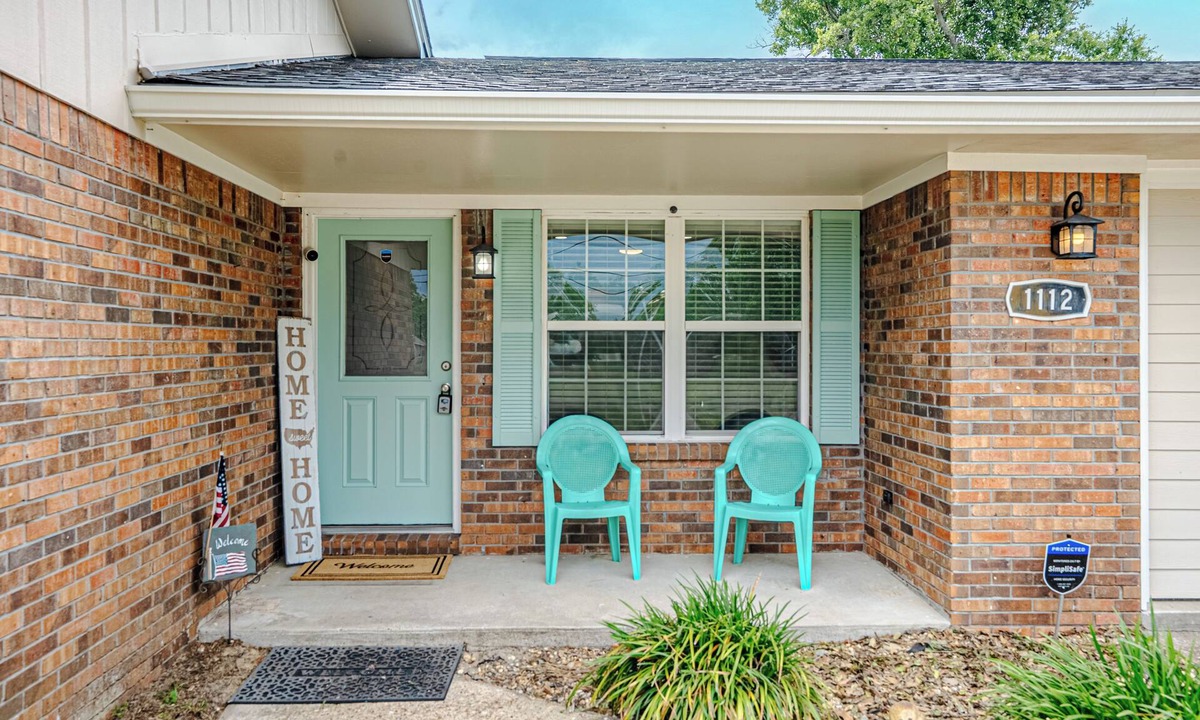 Lynn Haven House | Cozy Home 5 min from Panama Country Club and parks - 25 min to PCB Beaches!