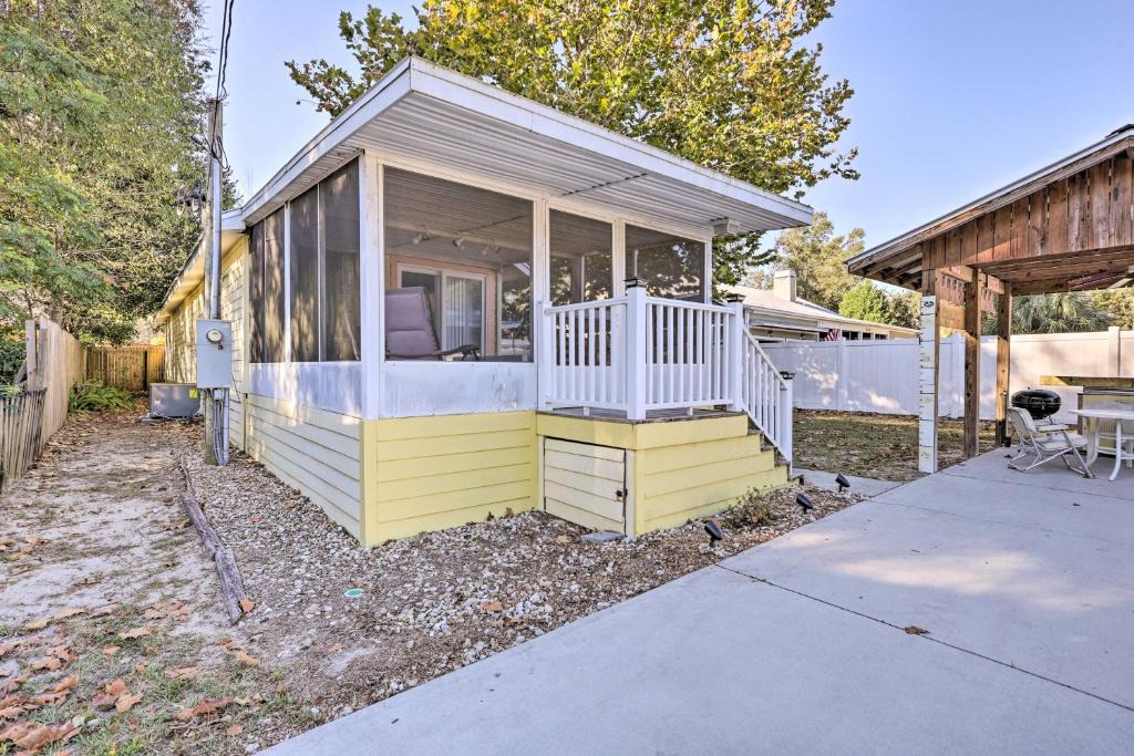 Steinhatchee House | Cozy Off-Duty Retreat, 1 Block From River!