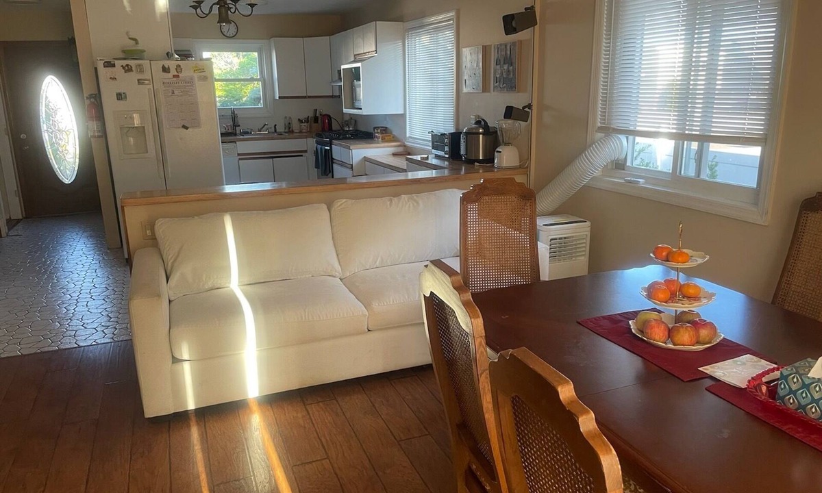 Bayville House | Cozy place on a lagoon