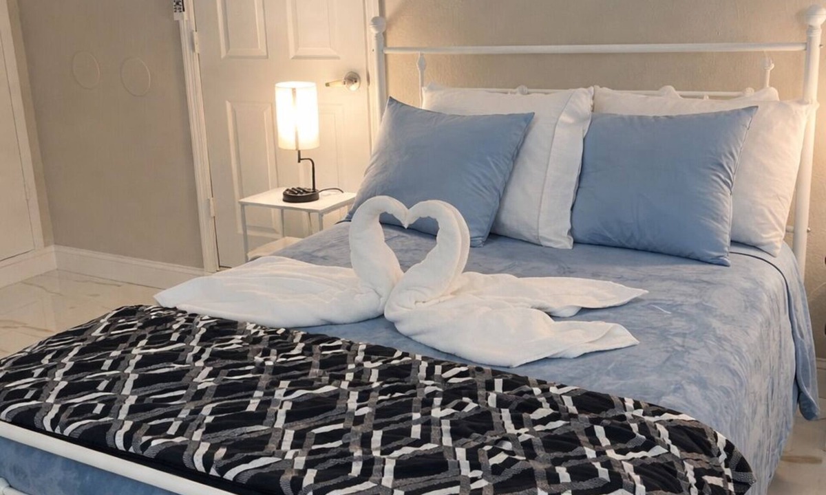 Old Seminole Heights Apartment | Cozy Private Apartment Near Tampa Attractions