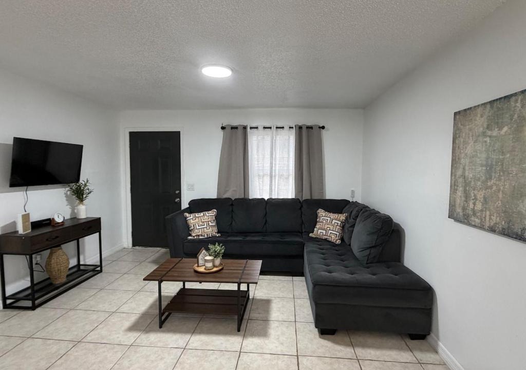 North Tampa Apartment | Cozy Stay Near USF & Busch Gardens Unit A