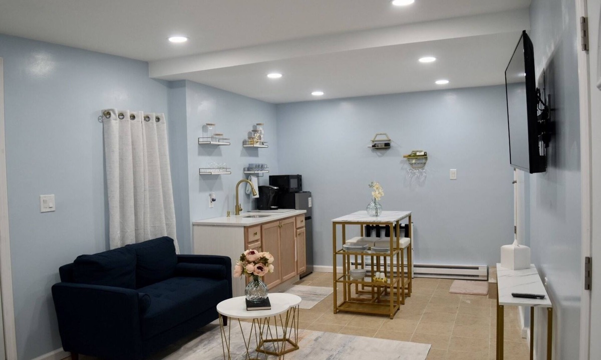 Elmont Apartment | Cozy Studio in Elmont.