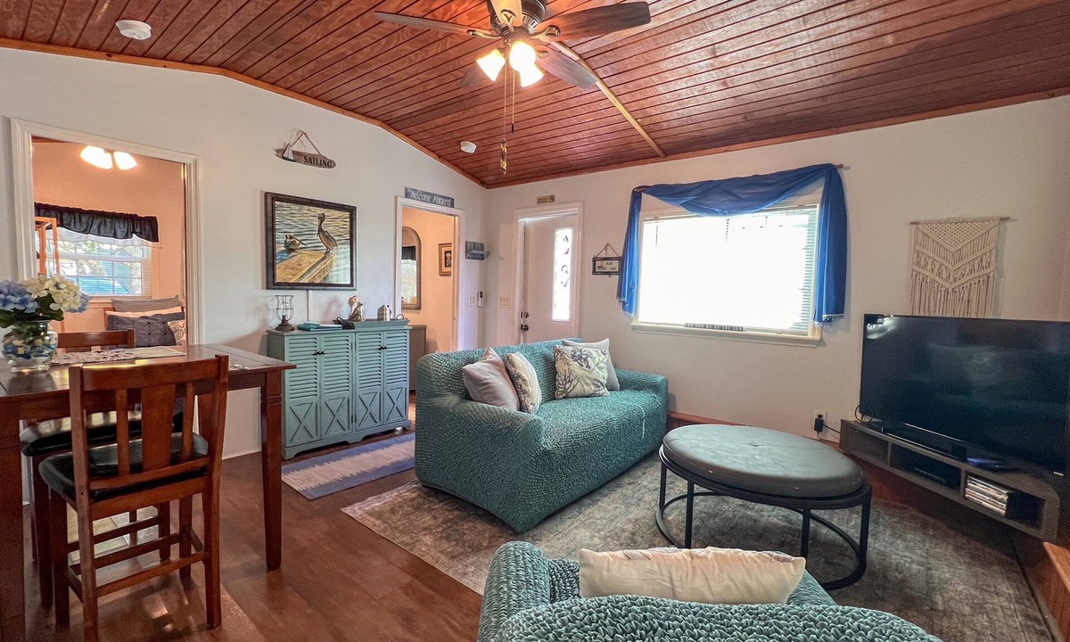 Crescent Beach House | Crescent Beach Bungalow | Dog-Friendly