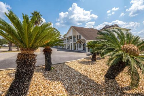 Alma Hotel | Days Inn by Wyndham Alma