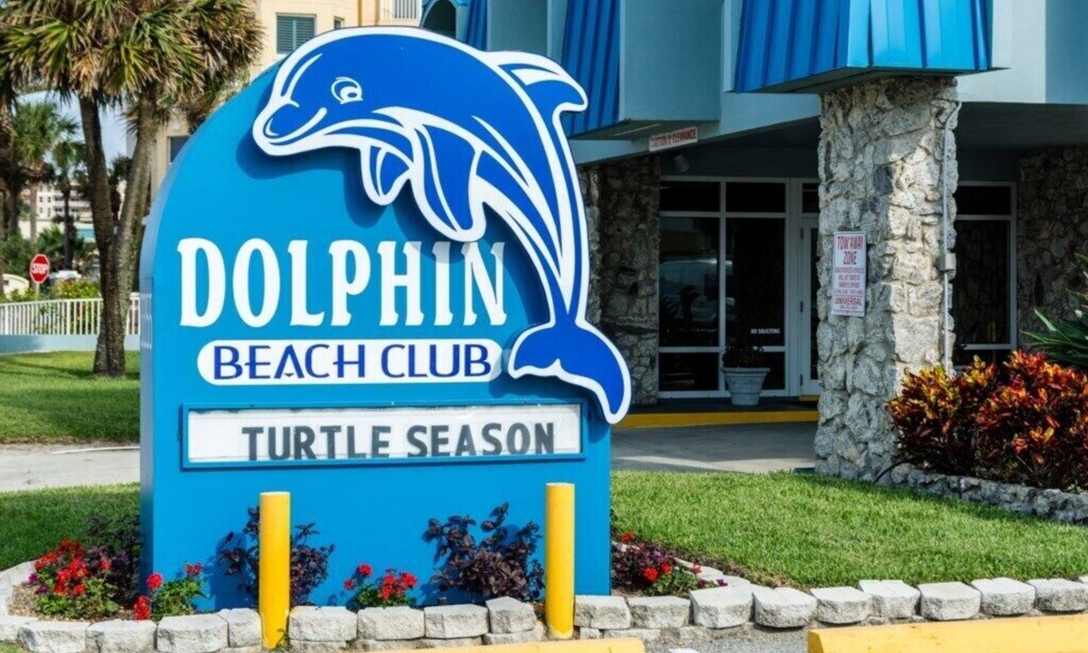 Daytona Beach Shores Villa | Daytona Beach | Couples Ocean Coast Retreat | Pool + Beach