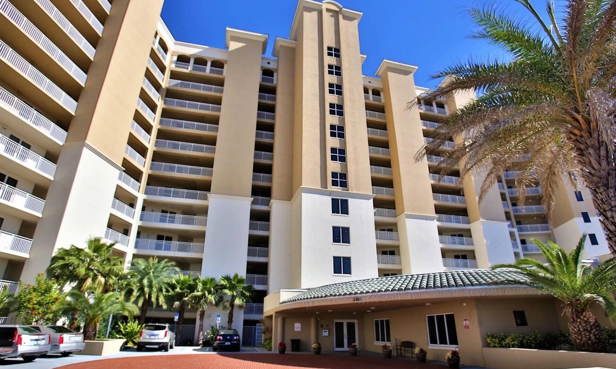 Daytona Beach Shores Condo | Daytona Beach Luxury 3bed 3bath beachfront family condo.