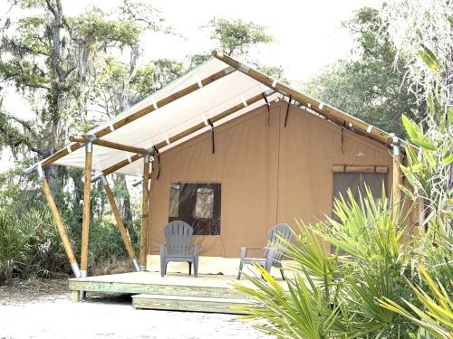Braden River Other | Deluxe Safari Tent with Family Glamping Comfort Near Anna name Island in Bradenton, Florida