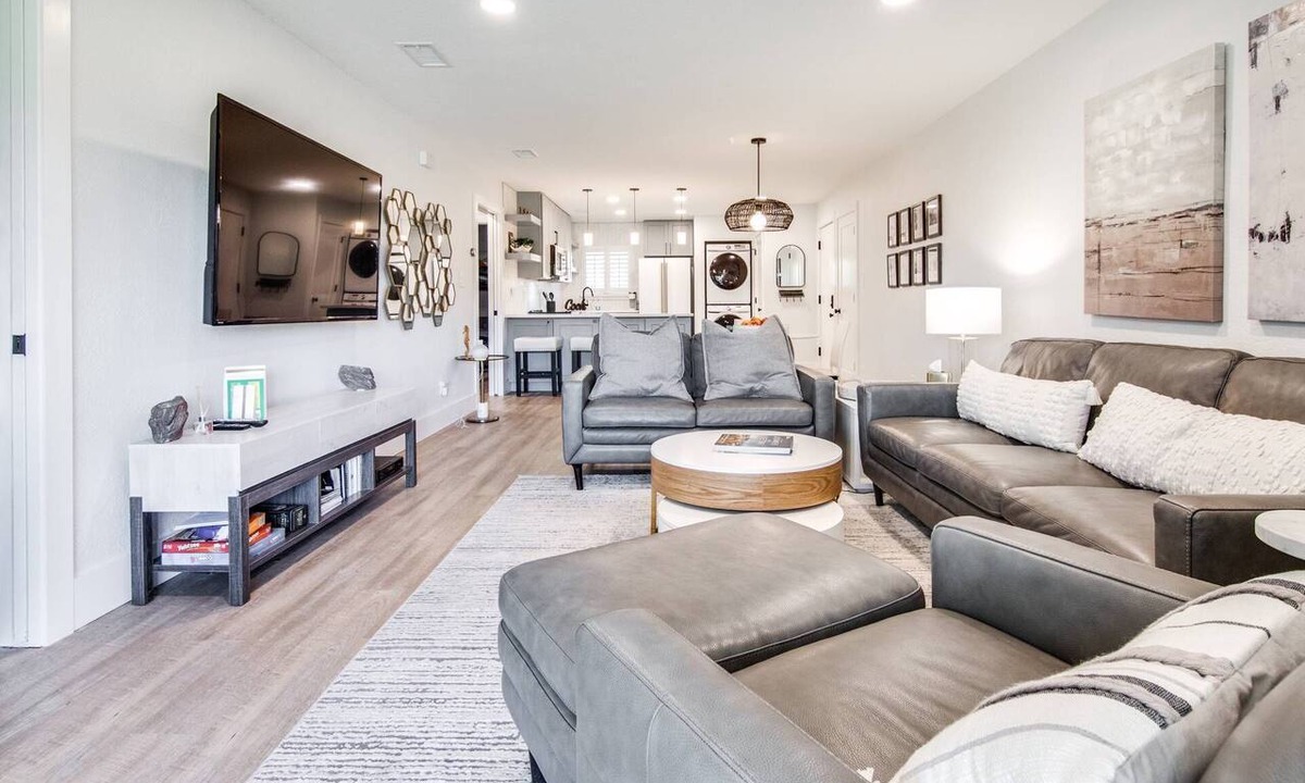 Wesley Chapel Condo | Designer 3BR Golf Retreat | Flexible Layout | Private Patio | Optional Saddlebrook Resort Amenities
