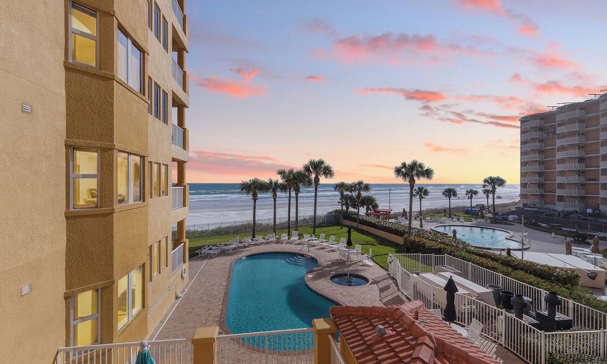 New Smyrna Beach Condo | 🌊Direct Oceanfront Views | Spacious | Great Amenities | Atlantic Villas 202🌊