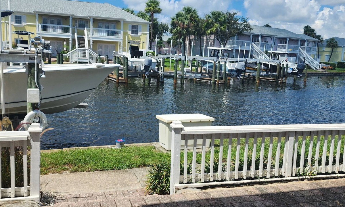 Coquina Key Condo | Discover the charm of Waterside at Coquina Key, Your Island Paradise Awaits