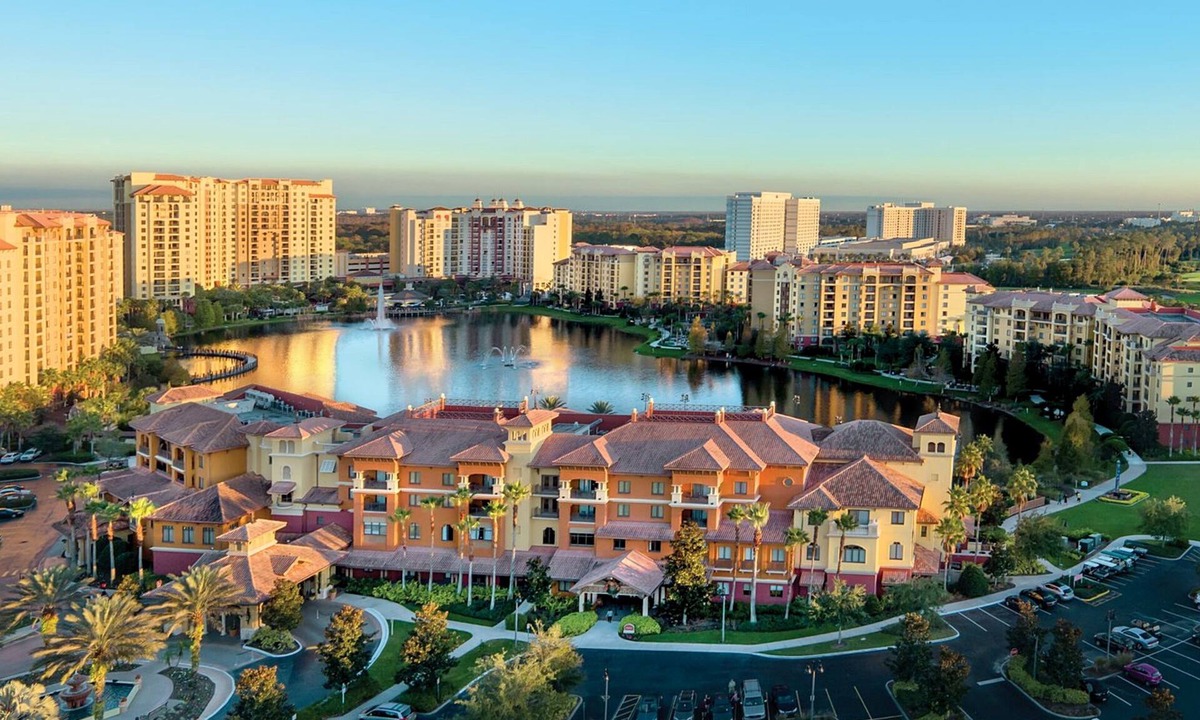 Florida Central Atlantic Coast House | Disney World, Tram Service, Golf, 5 Pools!