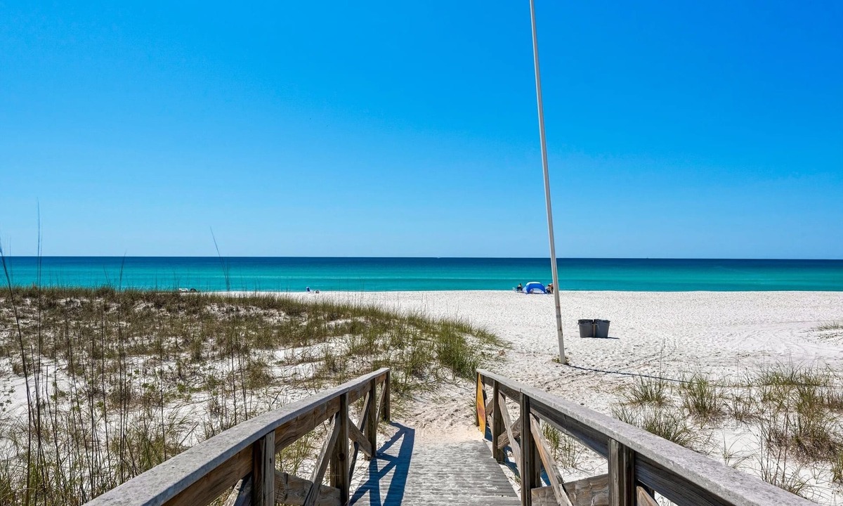 Holiday Isle Condo | Dolphin Point 306c 2 Bedroom Condo by RedAwning