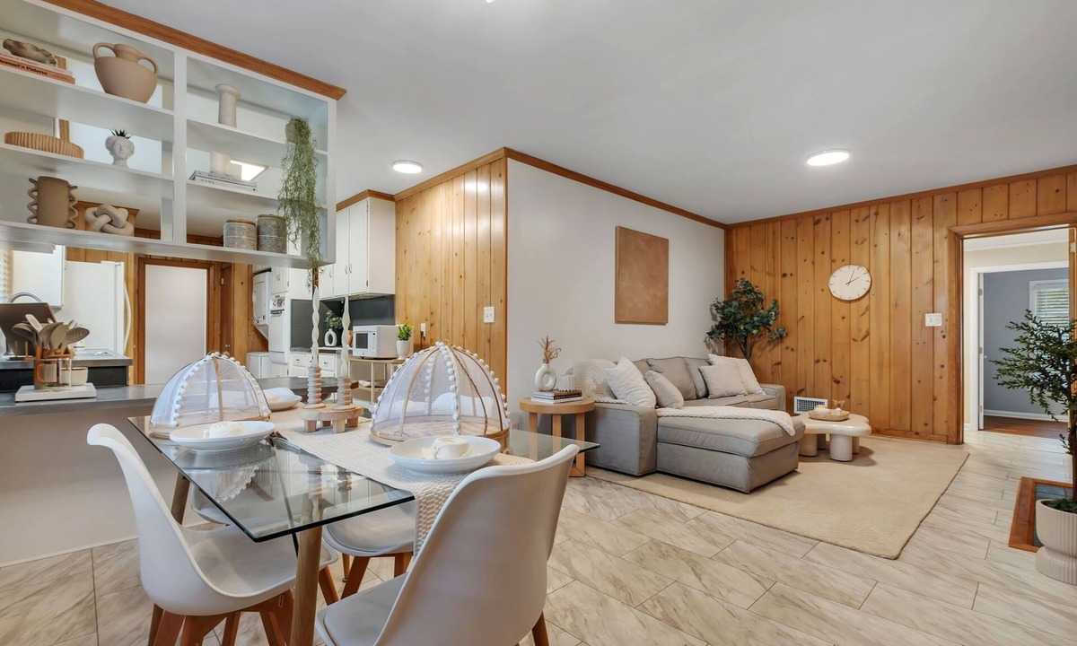 San Luis House | Don Andres 5 Bedrooms 6 Beds Parking for 6 Vehicles