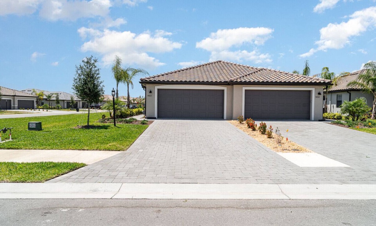 Lakewood Ranch Apartment | Dream Condo Lakewood Ranch with Pools & On Site Restaurant
