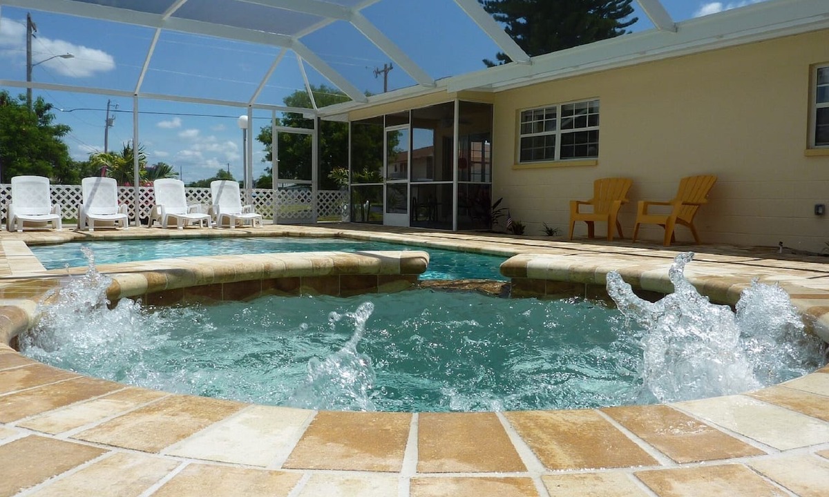 Caloosahatchee Apartment | Dream holiday at a low price: huge travel discounts now available!