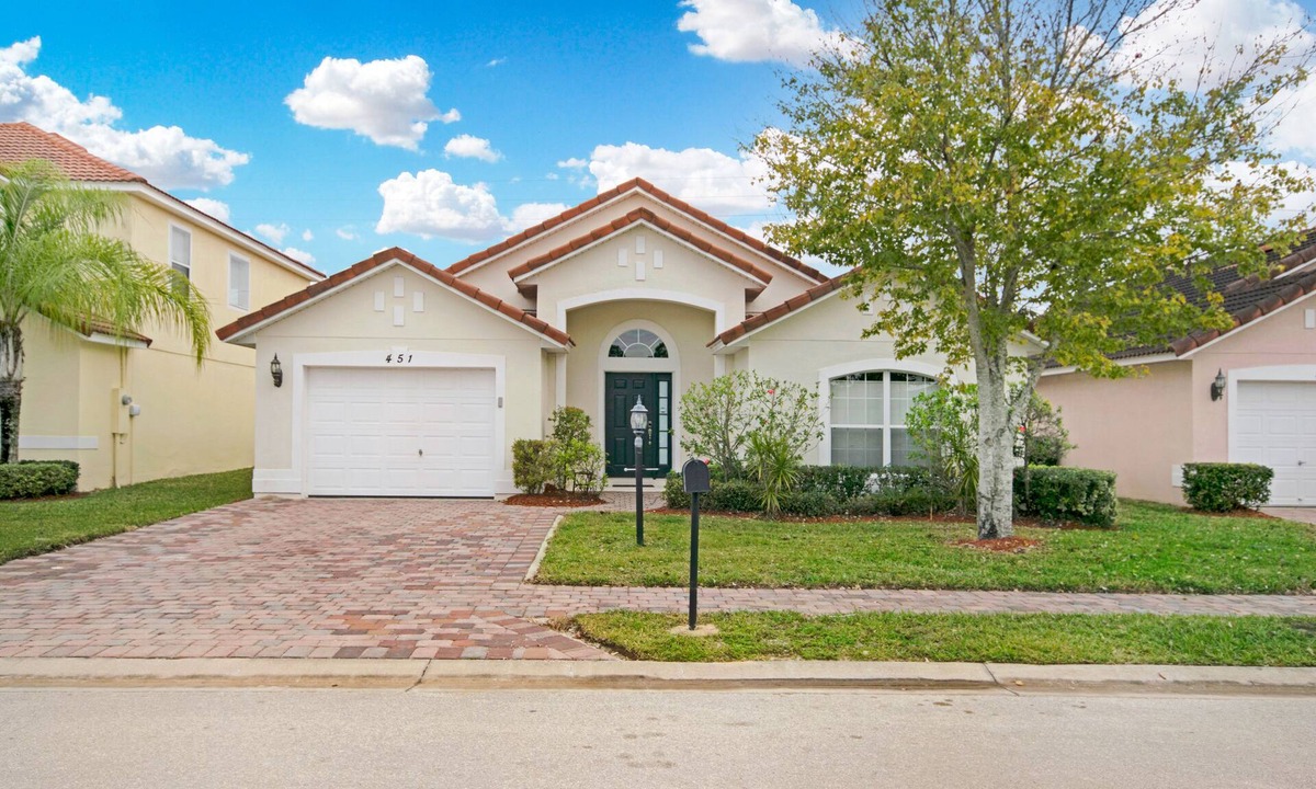 Kissimmee House | Dream Villa - Near Disney Private Pool 8 Guests