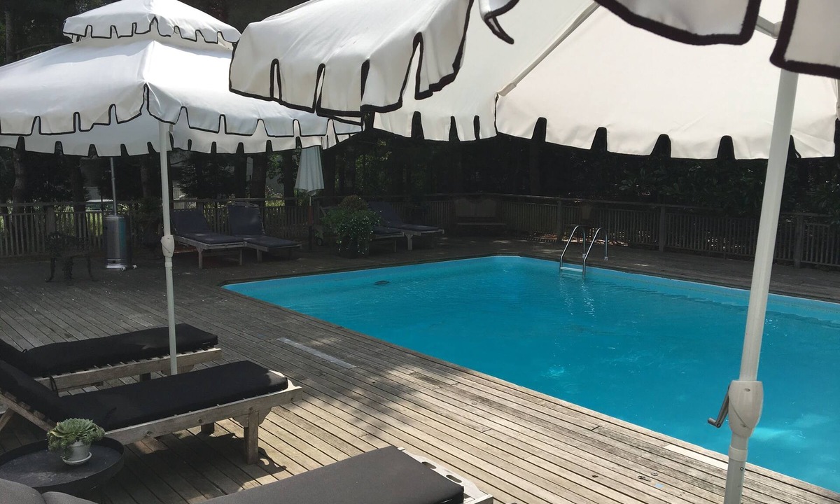 Northwest Harbor House | East Hampton Home/August 9-21 available